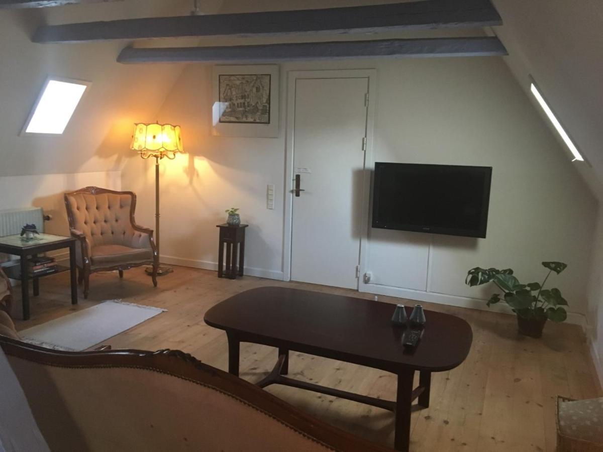 리베 Den Gamle Arrest B&B 외부 사진