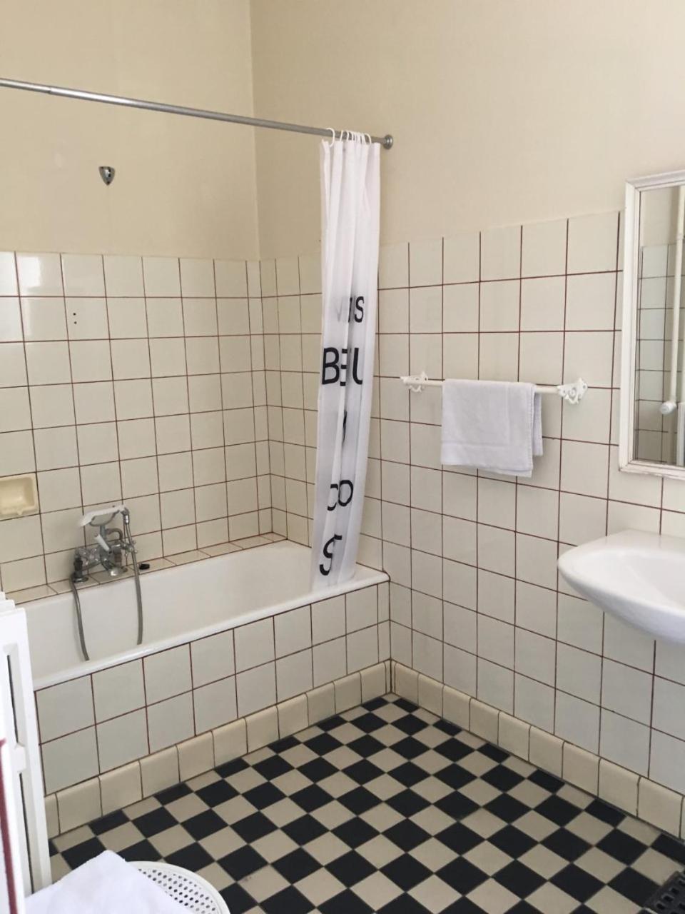 리베 Den Gamle Arrest B&B 외부 사진