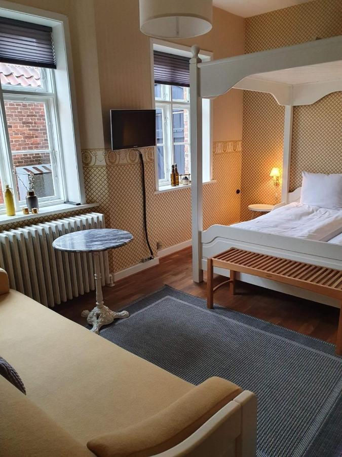 리베 Den Gamle Arrest B&B 외부 사진